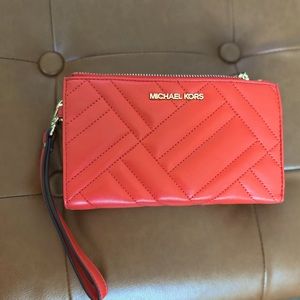 Michael Kors Peyton Wristlet Wallet in Mandarin Orange